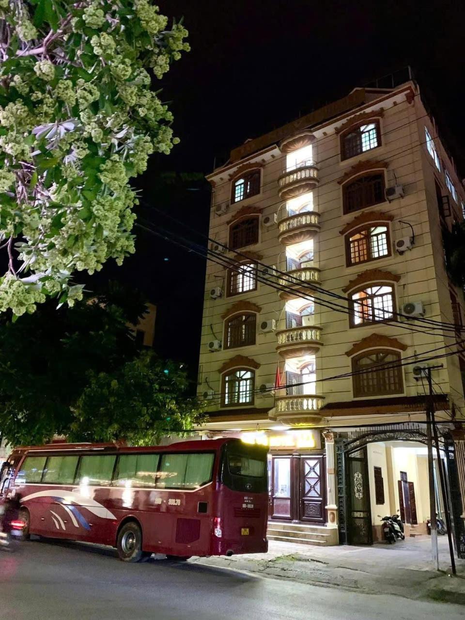 Khach San Hoang Vu Hotell Lang Son Exteriör bild