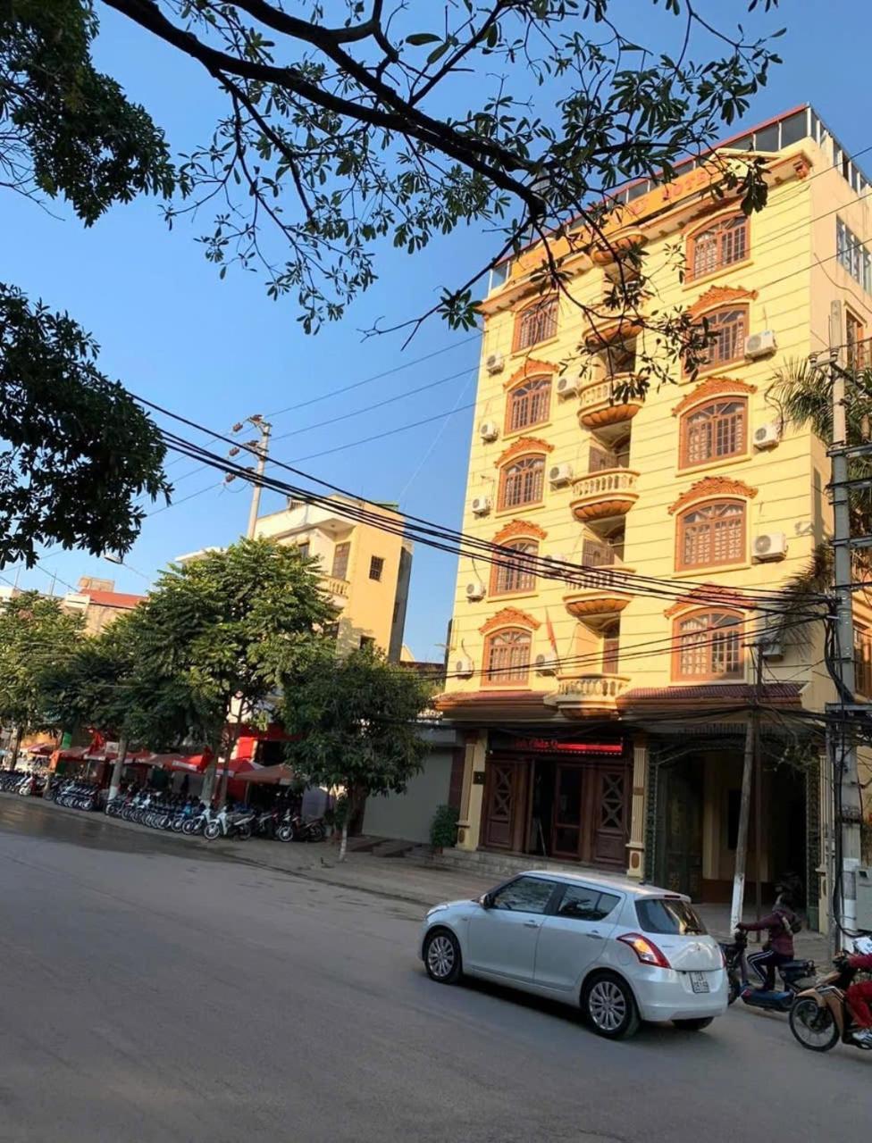 Khach San Hoang Vu Hotell Lang Son Exteriör bild