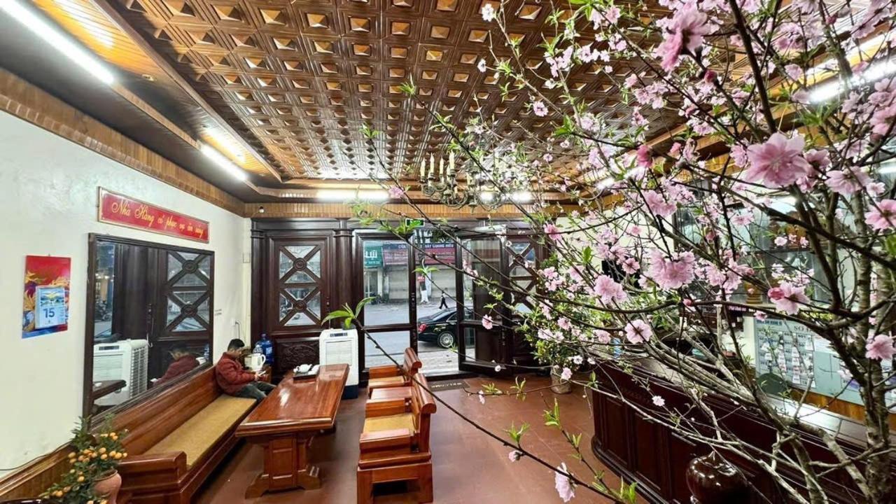 Khach San Hoang Vu Hotell Lang Son Exteriör bild